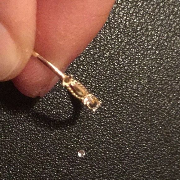 Meet your Posher, Cindy - Picture 5 of 5